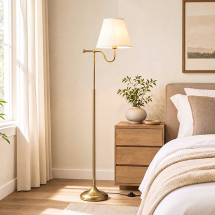 Vloerlamp van 158 cm met stoffen kap en voetschakelaar