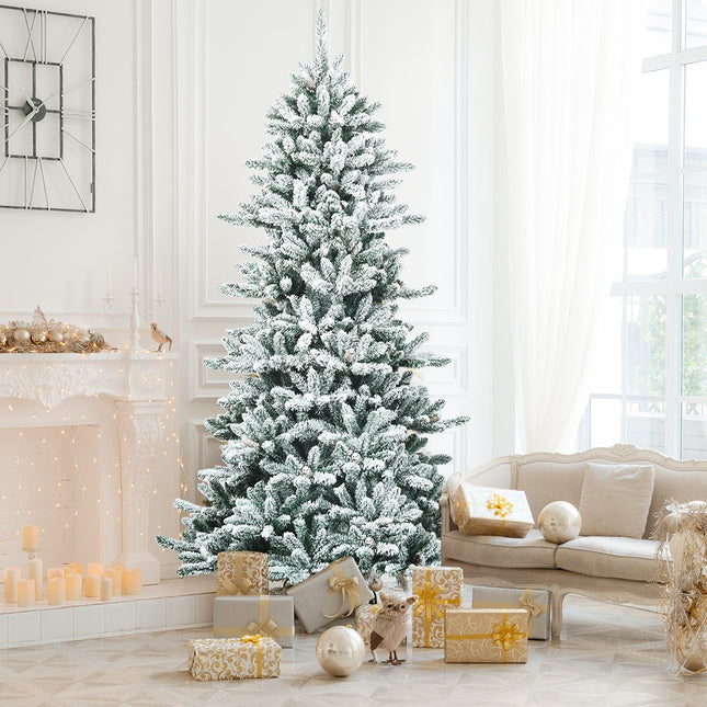210 cm Künstlicher verschneiter Weihnachtsbaum mit Tannenzapfen