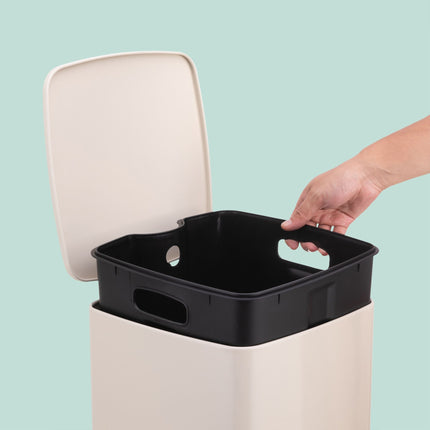 30L Küchen-Tretmülleimer mit Soft-Close-Deckel