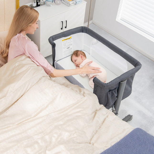 3-in-1 tragbares Babybett mit verstellbarer Höhe und Netzstoff