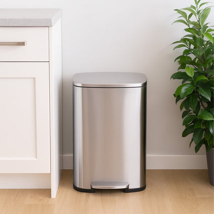 50L Edelstahl-Treteimer – Deckel mit Soft-Close-Funktion