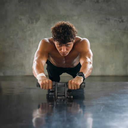 Bauchtrainer 4-Rad mit Kniematte für Core-Training