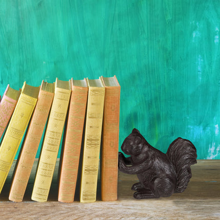 Tierisches Buchstützenpaar