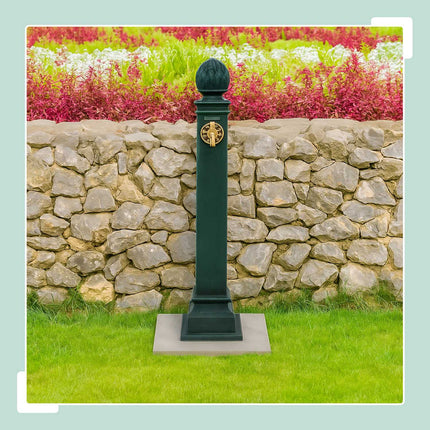 Antiker Gartenbrunnen mit goldenem Wasserhahn, 80 cm