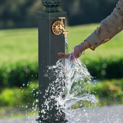 Antiker Gartenbrunnen mit goldenem Wasserhahn, 80 cm