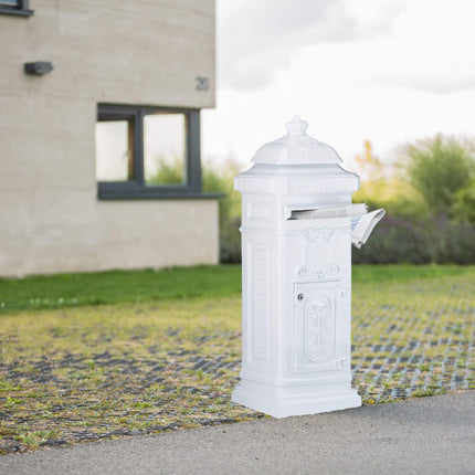 Antique Style Freestanding Cast Aluminium Mailbox