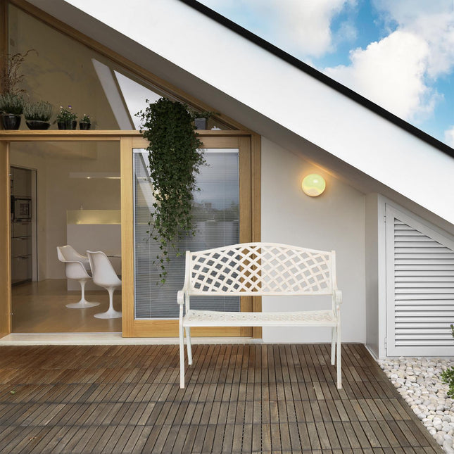 Gartenbank im Antik-Look aus Metall – Sitzgelegenheit für Draußen