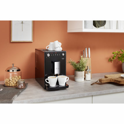 Kaffeevollautomat, schlankes Design, leises Mahlwerk