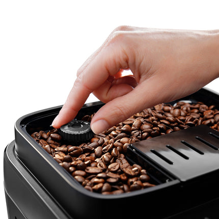 Automatische Espressomaschine mit Mahlwerk, manueller Milchaufschäumer