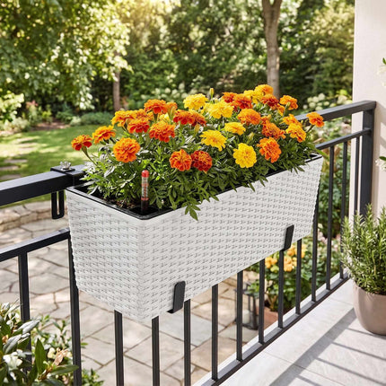 Balkon-Rattan-Pflanzgefäß mit Wasserstandsanzeige, Weiß