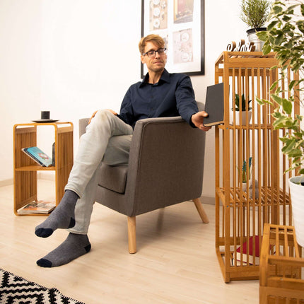 Bamboo shelf with rounded corners