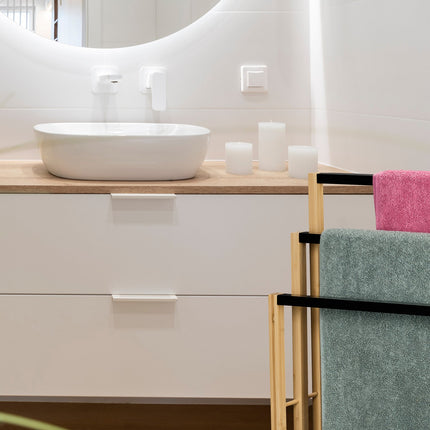 Bamboo towel rail