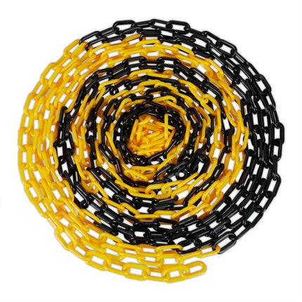 Barrier chain in black and yellow