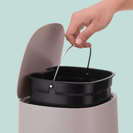 Koupelnový koš, 5L soft-close, nožní pedál