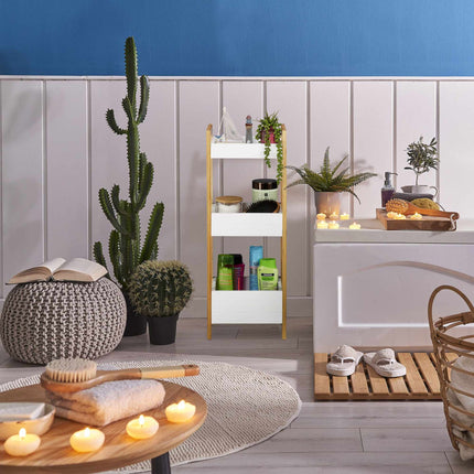 Bathroom shelf with 3 baskets