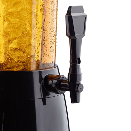 Biersäule mit 20 Bierkrügen