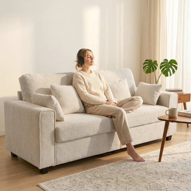 Beiges 3-Sitzer-Sofa mit Samtstoff und tiefer Sitzfläche