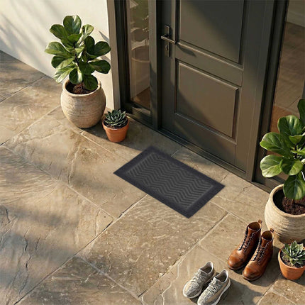 Black Grooved Polypropylene Doormat, 40 x 60 cm