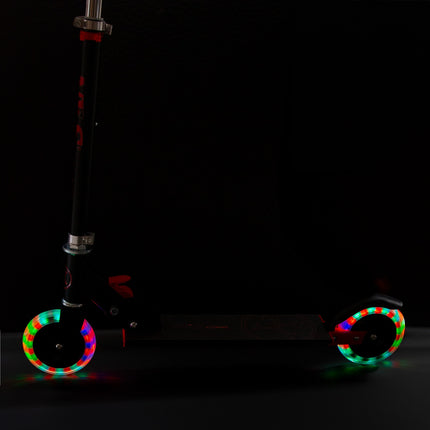 Schwarz-Roter Roller, 120 l, Robustes Design