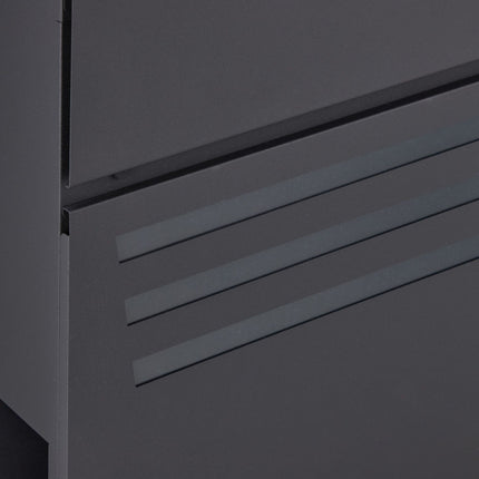 Schwarzer Briefkasten mit Zeitungsfach
