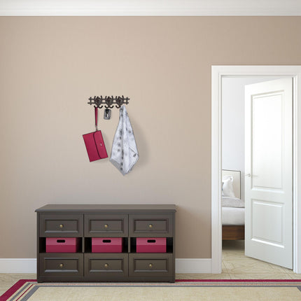Brauner Kleiderbügel im Pferdedesign