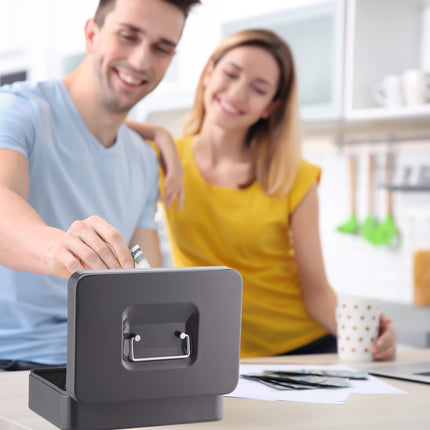 Cash box with 2 keys