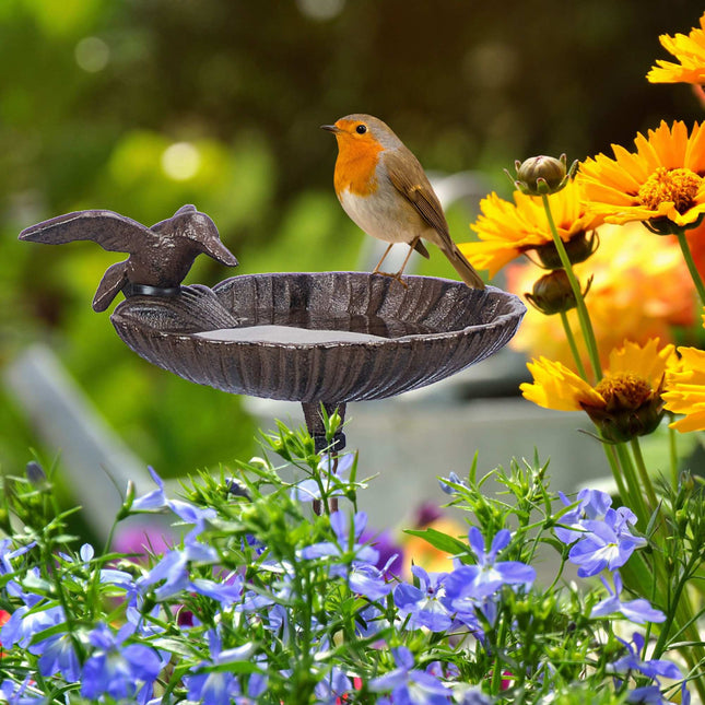 Vogeltränke aus Gusseisen mit Erdspieß