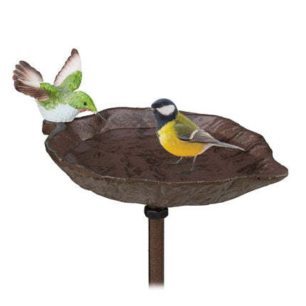 Vogelbad aus Gusseisen mit Erdspieß