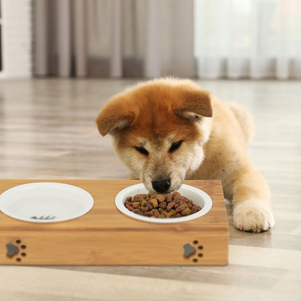 Ceramic bowl stand in bamboo