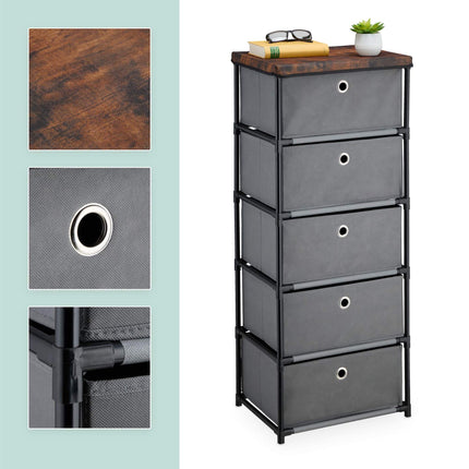 Komoda v dřevěném designu s látkovými zásuvkami