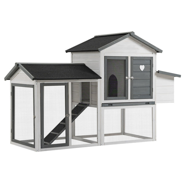 Winter-proof 2-level chicken house with nesting box and ramp