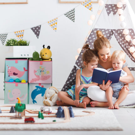 Children's shelf with drawers