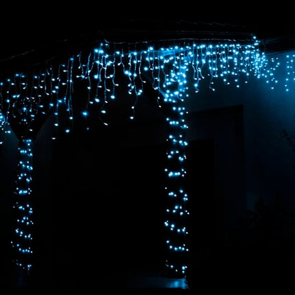 Weihnachtsbeleuchtung - Eiszapfen 300 LED kaltweiß 31V 