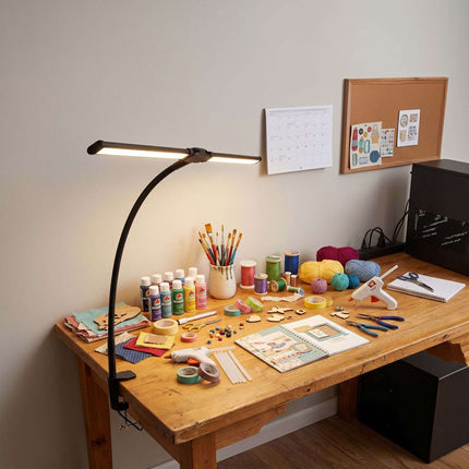 Klemmbare LED-Schreibtischlampe, 61cm Doppelköpfe, USB dimmbar