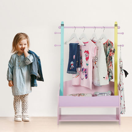 Kleiderbügel für Kinder mit Ablagen