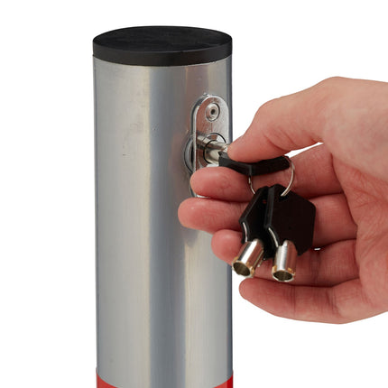 Poteau de barrière pliable