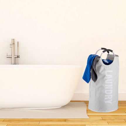 Collapsible laundry basket with handle