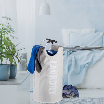 Collapsible laundry basket with handle