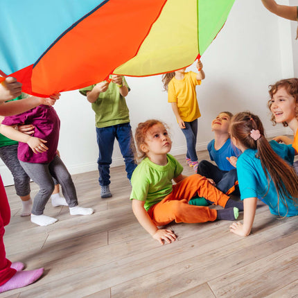 Buntes Spiel-Fallschirm Durchmesser 6m