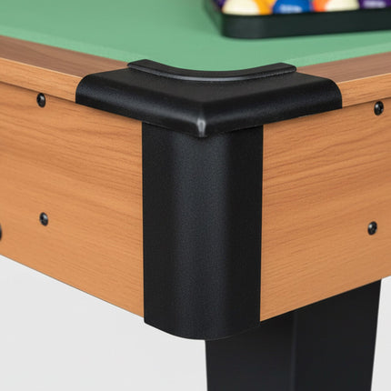 Kompakter Billardtisch mit Queues und Kugeln, MDF-Bauweise