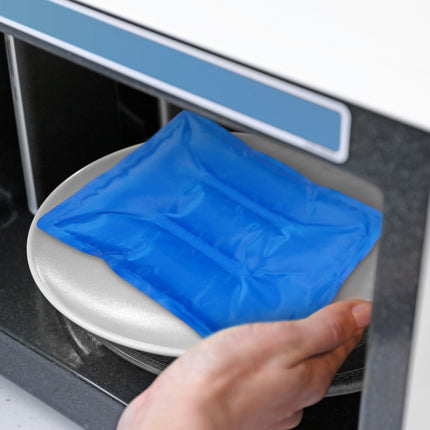 Cooling and heating pad with knee protection