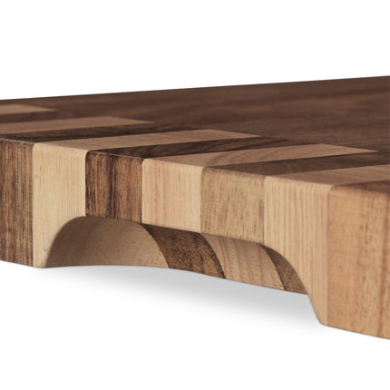 Cutting board in acacia wood