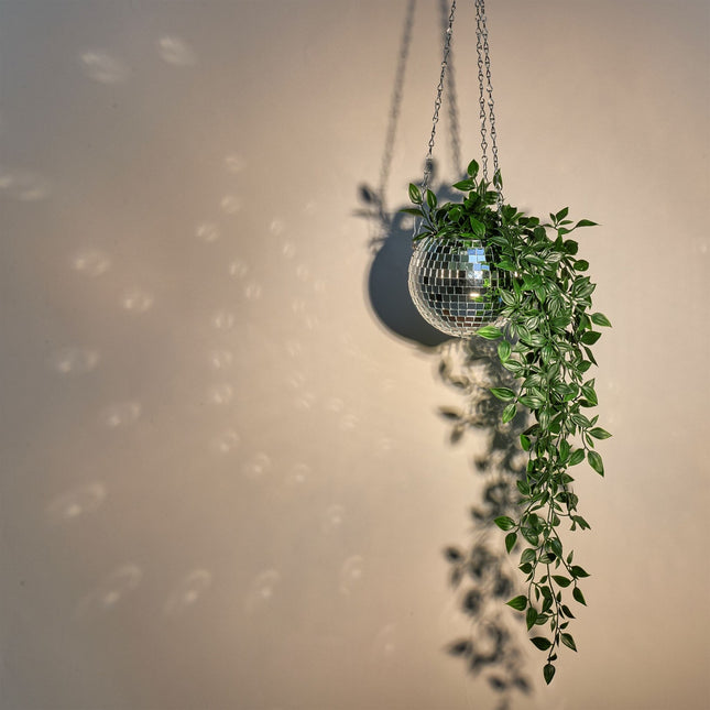 Discokugel-Hängeblumentopf – Spiegeleffekte
