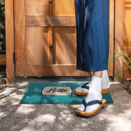 Door mat in coconut Hello