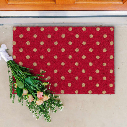 Door mat with coconut dotted