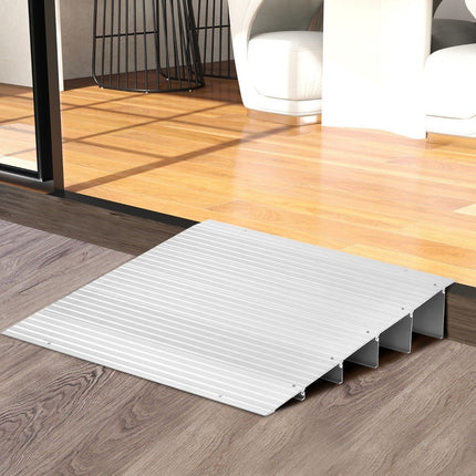 Türschwellenrampe 13 cm hoch Auffahrrampe mit verstellbarem Aluminiumrahmen Rutschfeste Auffahrrampe