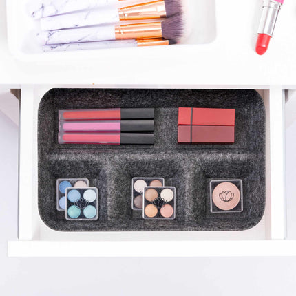 Drawer divider made of felt