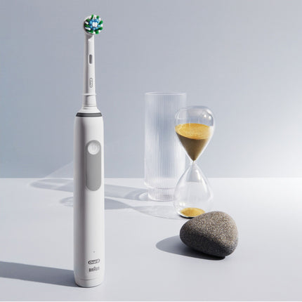 Brosse à dents électrique Pro3 White + recharge supplémentaire
