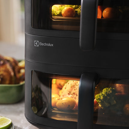 Electrolux 800 Dual Air Fryer, Stacked Baskets 4 L + 7.6 L, Sync Finish