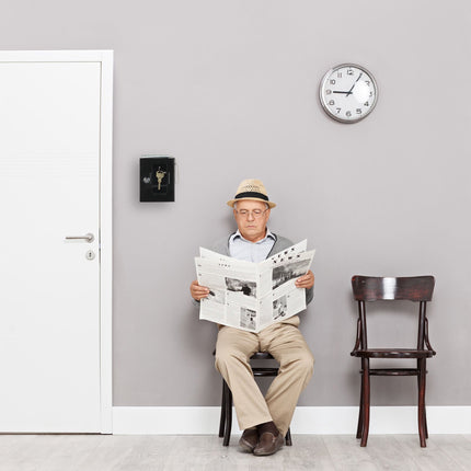Nouzová skříňka na klíče s klapkou